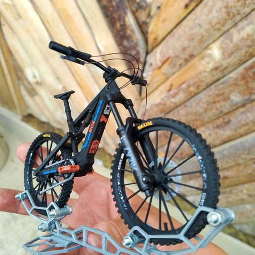 WhatsApp-Image-2025-07-01-at-22.17.09-2.jpeg NOX 5.9 电动自行车/全铰接式