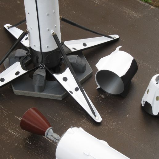 IMG_9681.JPG spacex falcon 9 crew dragon v2