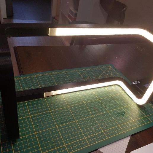 e1987905-2191-4ed7-9d1b-99f7c2b3c8f7.jpeg LED Light / Light Modern Lamp