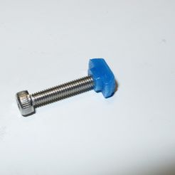 IMG_0132.jpg Archivo STL gratis Tuerca martillo para extrusión 20x20.・Plan imprimible en 3D para descargar