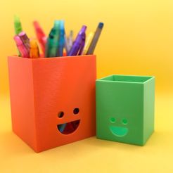 smile-pen-holder.jpeg Free STL file Smile pen pot (pen holder)・3D printing design to download