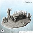 1-PREM.jpg Sandy jeep with driver in desert scene with base (1) - Nature Wildlife miniatures Scenery 28mm 15mm 20mm