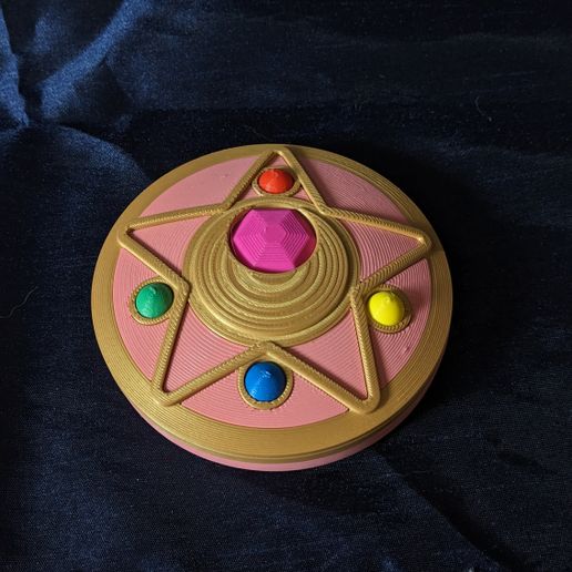 PXL_20240703_192342225.MP.jpg Sailor moon Compact