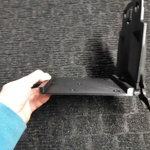 332279664_1230125671222767_6930632426114016446_n.jpg Surron battery tray