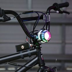 109b8b5259a0b2899f86f021bd4aa023_display_large.JPG Fichier STL gratuit Lampe de vélo NeoPixel・Design imprimable en 3D à télécharger