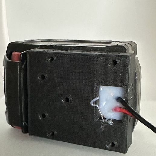 viber_image_2024-03-11_14-02-07-775.jpg adaptador milwaukee m18