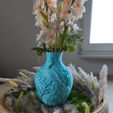 WhatsApp-Image-2026-05-02-at-19.54.432.jpeg Peacock Vase