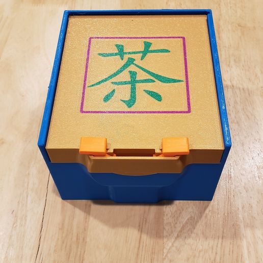 20250105_181627.jpg 3D Printable Tea Bag Holder with latching lid sized for A1 Mini sized printers