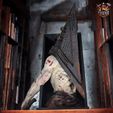 05.jpg Silent Hill - Pyramid Head (Book Nook)