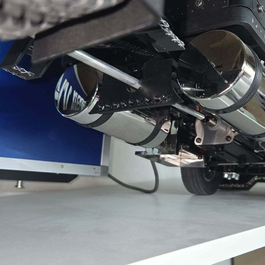 Large Hauler between tanks with light