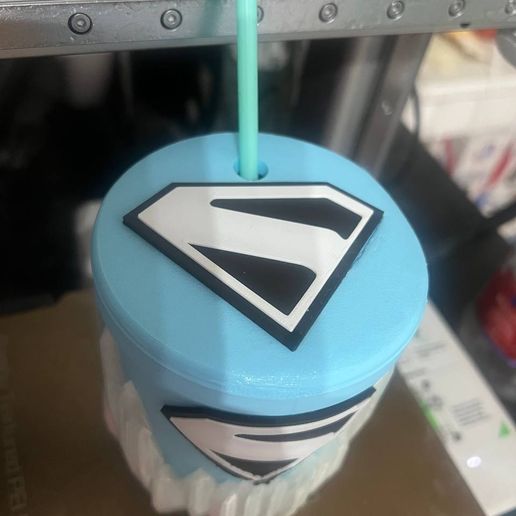 photo_2025-07-13_21-42-10.jpg Superman Tumbler
