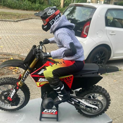 Afbeelding-van-WhatsApp-op-2023-10-09-om-20.48.03_75a56de8.jpg Losi Promoto MX rear fender