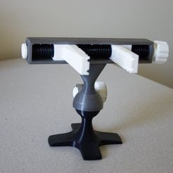 Fully printable PCB vise