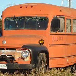 bus.JPG Бесплатный STL файл Ford B500 Short School Bus 1956・3D-печатная модель для загрузки