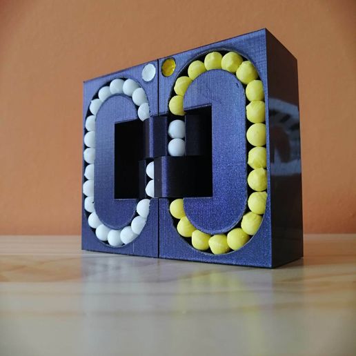 Marble fidget puzzle