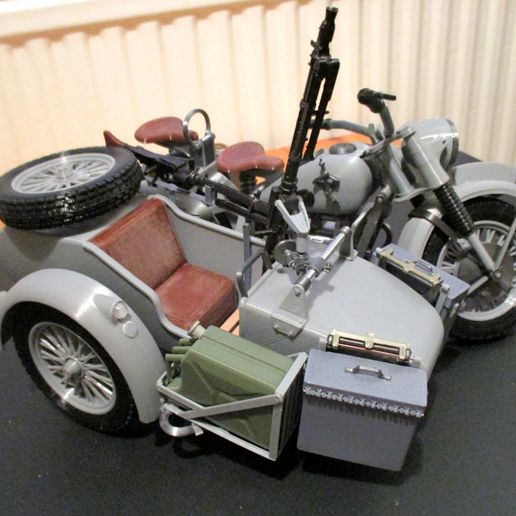 🌆 Additional Parts in scale 1:8 for the BMW R75 with Sidecar from ...