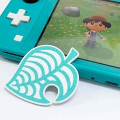 94350652_10221674447786117_1581274922502586368_n.jpg Animal Crossing - Leaf (Multi-colour charm)