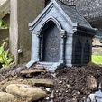 Gracewindale-graveyard-1.jpg Crypt