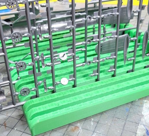 014aac2f-22dd-4e23-81fd-e472fc18e83b.jpg Sprue Stand for Plastic Model Kit