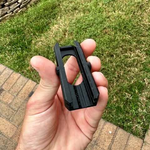 dhc.jpg DHC switch holder