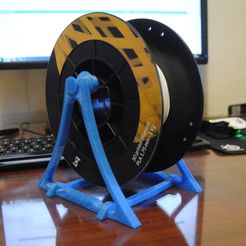 _DSC3647_display_large.JPG Smart and simple filament Spool Holder (all printed version)