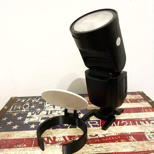 Download free STL file Godox V1 Flash Bounce Card Diffuser Neewer V1