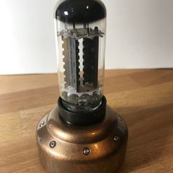 5e7ec8453091bcbba4978d775ea0bf19_display_large.jpg Free STL file Steampunk Vacuum Tube Display (USB)・Template to download and 3D print