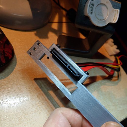 IMAG3505.jpg Netzwerkspeicher für 4x3,5" Schächte (NAS)