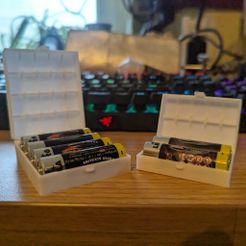 984f496e-eb5f-40fd-9014-80beb9f4d4ad.jpg R6 / AA Battery Box - Hinge Print in Place
