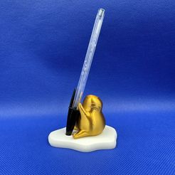 IMG_1784.jpeg Gudetama Pen Holder