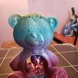 Valentins-Teddybär-Ornament ohne Stützen an Ort und Stelle gedruckt