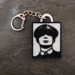 IMG_20230412_230705.jpg Archivo STL Llavero Peaky Blinders・Modelo para descargar y imprimir en 3D