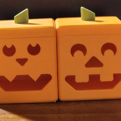 side-by-side.jpg 3D file Halloween Pumpkin Box・3D printer design to download