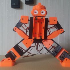 20180613_001532.jpg Humanoid Robot – Robonoid – eYe (WS2812)