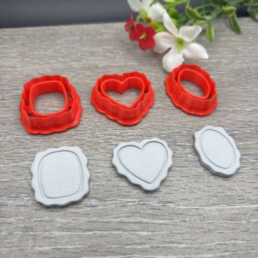 WAVY FRAME CLAY CUTTER. WAVY FRAME CLAY CUTTER