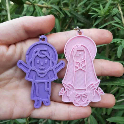 WhatsApp-Image-2023-01-01-at-18.14.52-1.jpeg porte-clés des saints