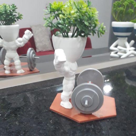 2.jpeg Robert  halterofilista