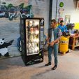 IMG_20230219_191837.jpg Snack & Drink Vending Machine for scale garage diorama
