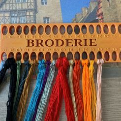 BRODERIE01.jpg STL file CROSS-STITCH THREAD ORGANIZER HOLDER・3D printing model to download