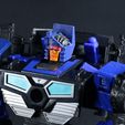 02.jpg IDW Split Head for Transformers Legacy Crankcase