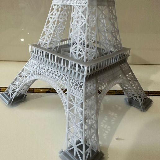 thumbnail_IMG_1078.jpg Eiffel Tower Accurate Resin