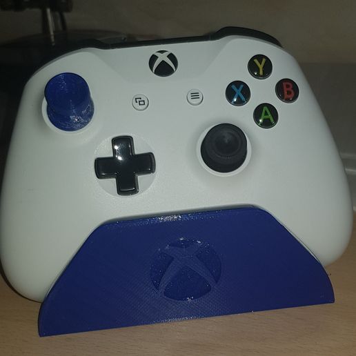 IMG-20200827-WA0001.jpeg Xbox One Controller Stand