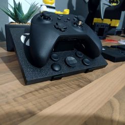 IMG_20230930_185402592.jpg Xbox elite charging stand * 3 designs* (commercial licence)