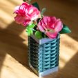 BatteryVase-6.jpg Free STL file Beautiful Battery Vase & Storage・3D printable object to download