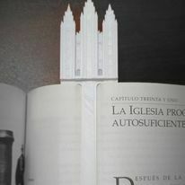 69349754_124829105530077_6237905785112756224_n.jpg Temples of Faith: 11 LDS Temple Bookmarks Collection