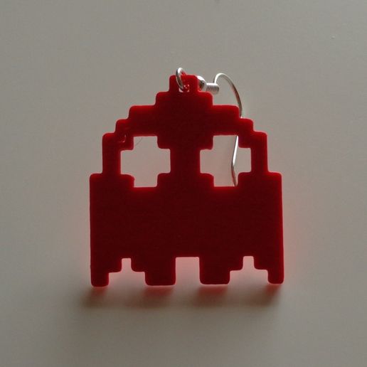 thumb_DSC01996_1024.jpg orejas perforadas PacMan