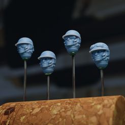01.jpg Fichier STL Motardes - têtes humaines ou naines avec casques - pack de mèches・Idée pour impression 3D à télécharger
