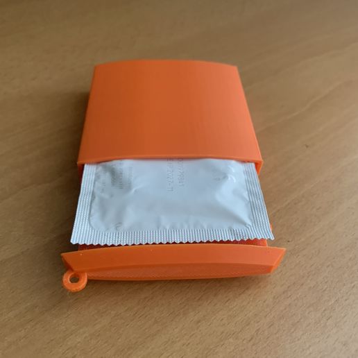 🗝️ CONDOM CASE KEYCHAIN・ STL File for 3D printing・Cults