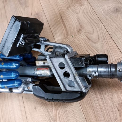 IMG_20240326_145140.jpg Lightning Gun from "The Matrix"