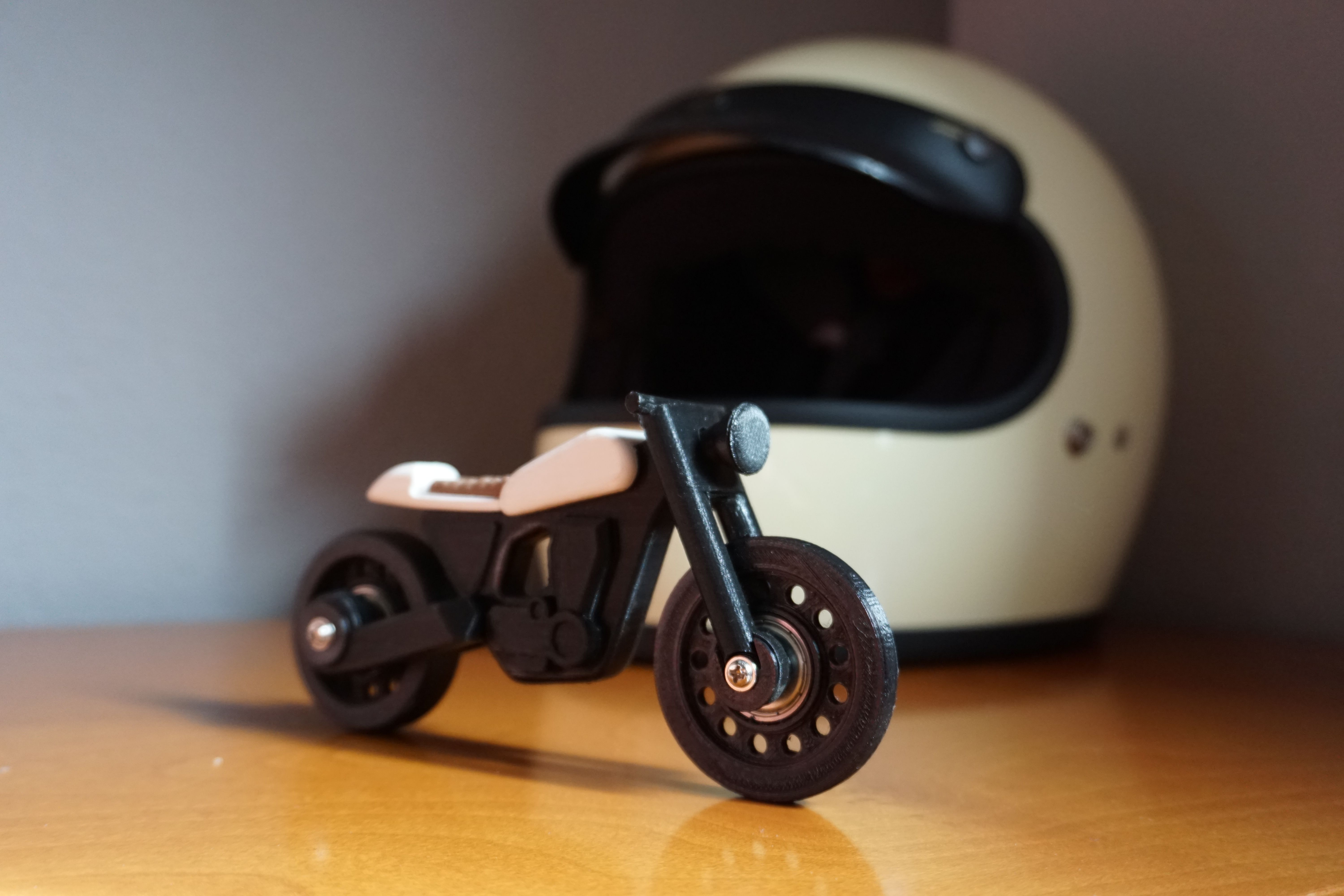 Archivo STL gratuito Customizable Cafe Racer・Objeto imprimible en 3D ...